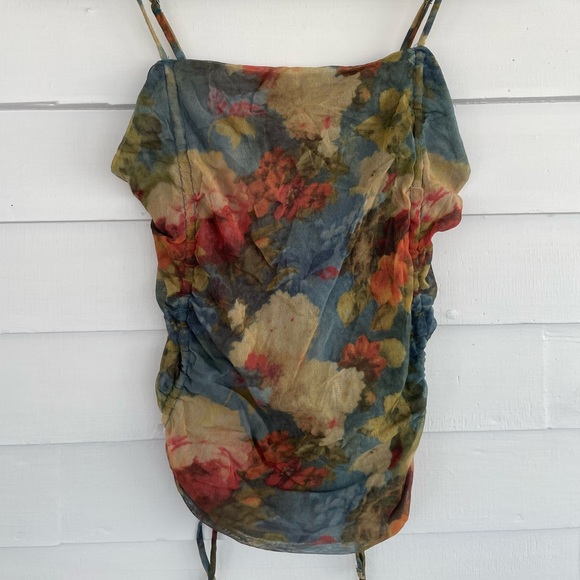 Rare UO top - Picture 1 of 4